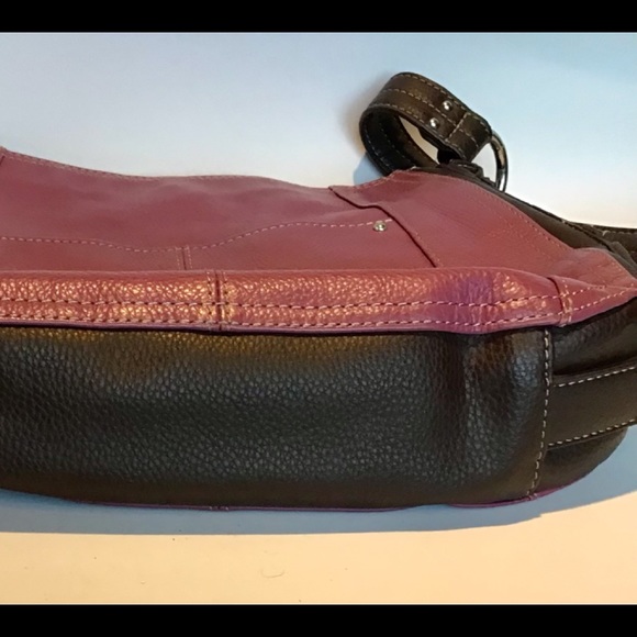 Tignanello Wine Handbag/shoulder/crossbody purse - Picture 7 of 13